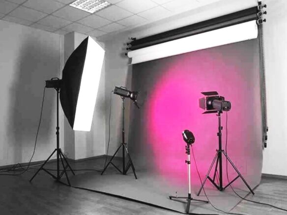 Studio for rent in Noida